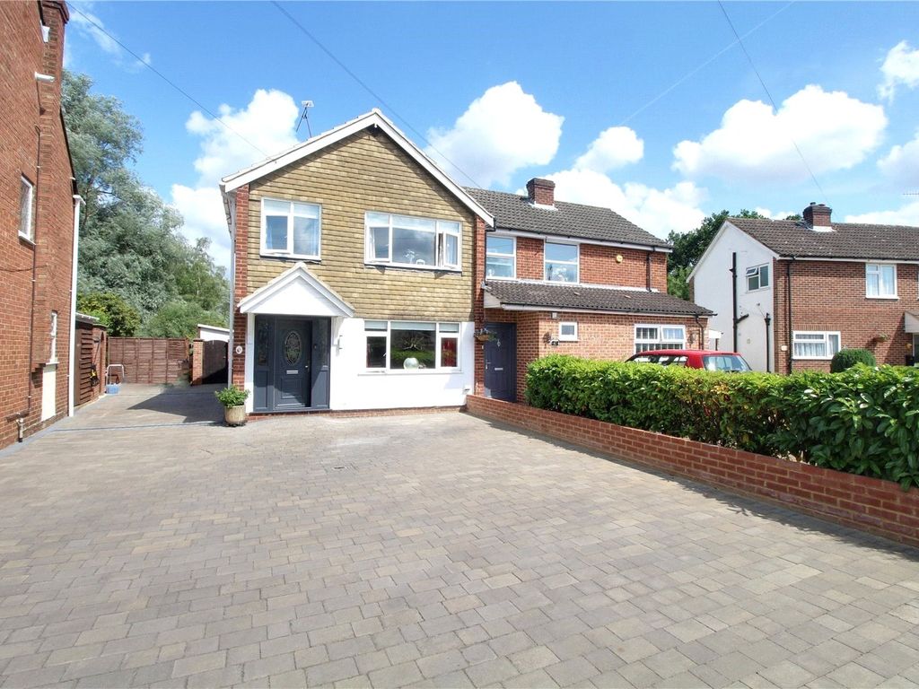 3 bed semi-detached house for sale in Brookfield Road, Aldershot, Hampshire GU12, £385,000