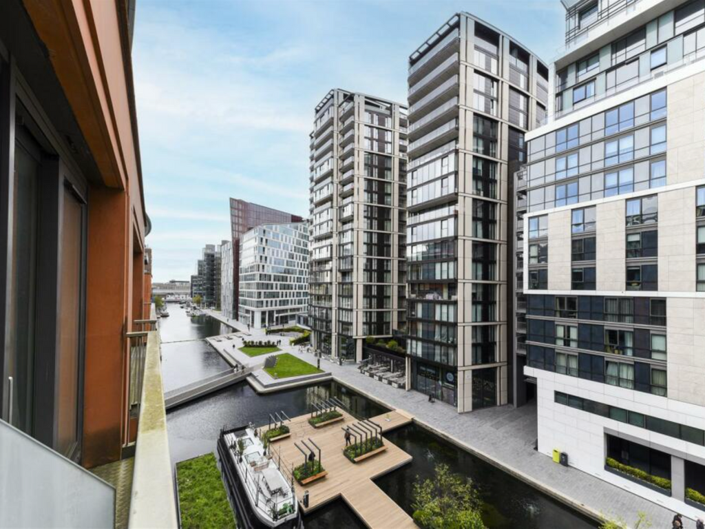 3 bed flat for sale in Peninsula Apartments, West End Quay, 4 Praed Street, London W2, £1,450,000