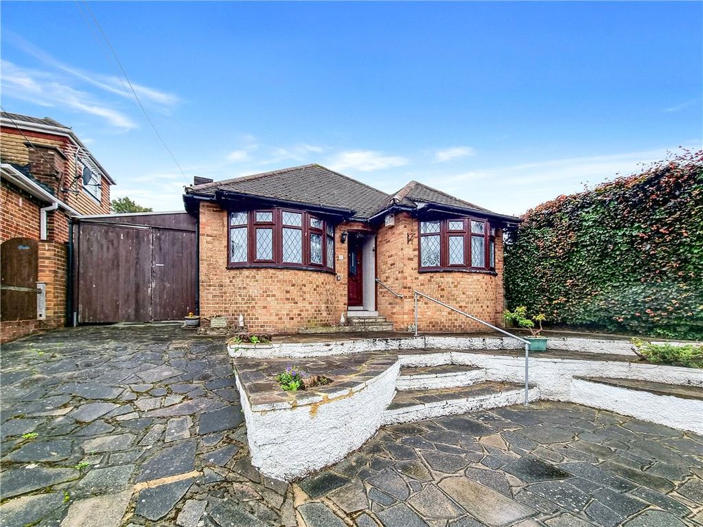 3 bed bungalow for sale in Glentrammon Close, Green Street Green, Kent BR6, £500,000