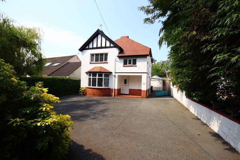 4 bed detached house for sale in Victoria Drive, Llandudno Junction LL31, £399,950