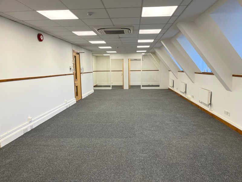 Office to let in The Maltings, Bridge Street, Hitchin, Hertfordshire SG5, £19,400 pa