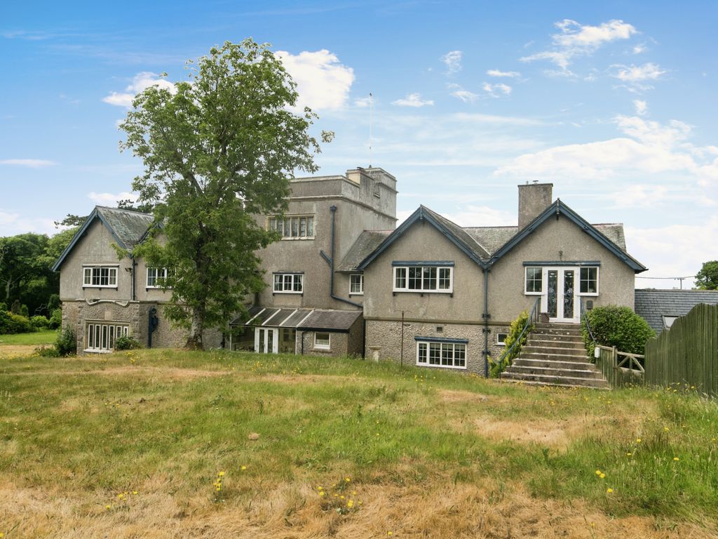 8 bed detached house for sale in Llanfaelog, Ty Croes, Anglesey, Sir Ynys Mon LL63, £950,000