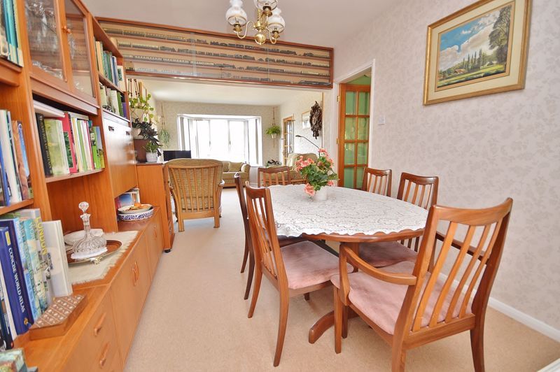 3 bed semi-detached house for sale in Salisbury Close, Princes Risborough HP27, £475,000