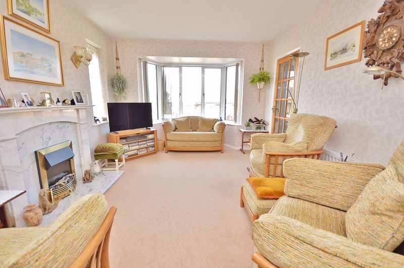 3 bed semi-detached house for sale in Salisbury Close, Princes Risborough HP27, £475,000