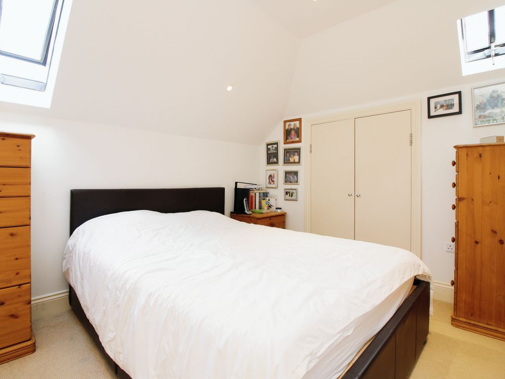 2 bed flat for sale in Dodsley Lane, Easebourne, Midhurst, West Sussex GU29, £350,000