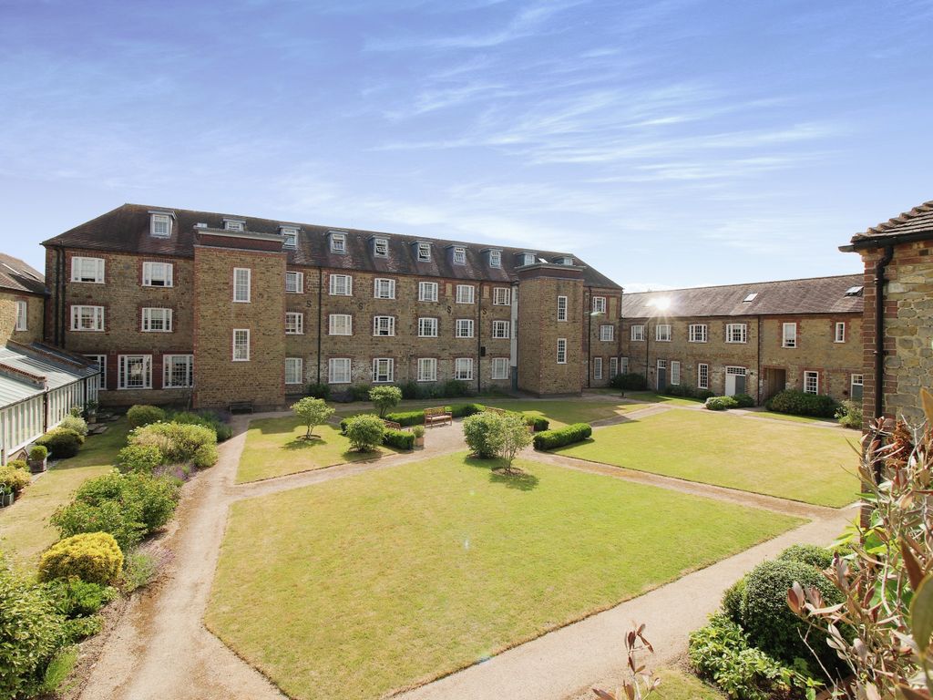 2 bed flat for sale in Dodsley Lane, Easebourne, Midhurst, West Sussex GU29, £350,000