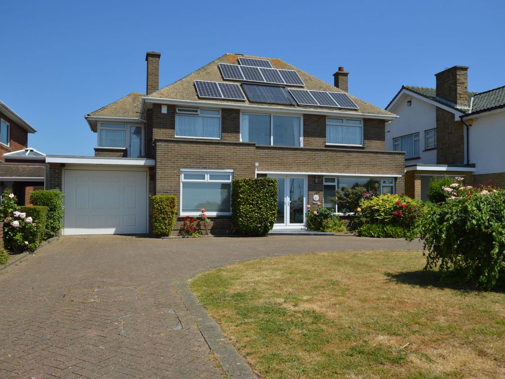 4 bed detached house for sale in Thorpe Bay Gardens, Thorpe Bay SS1, £1,699,995