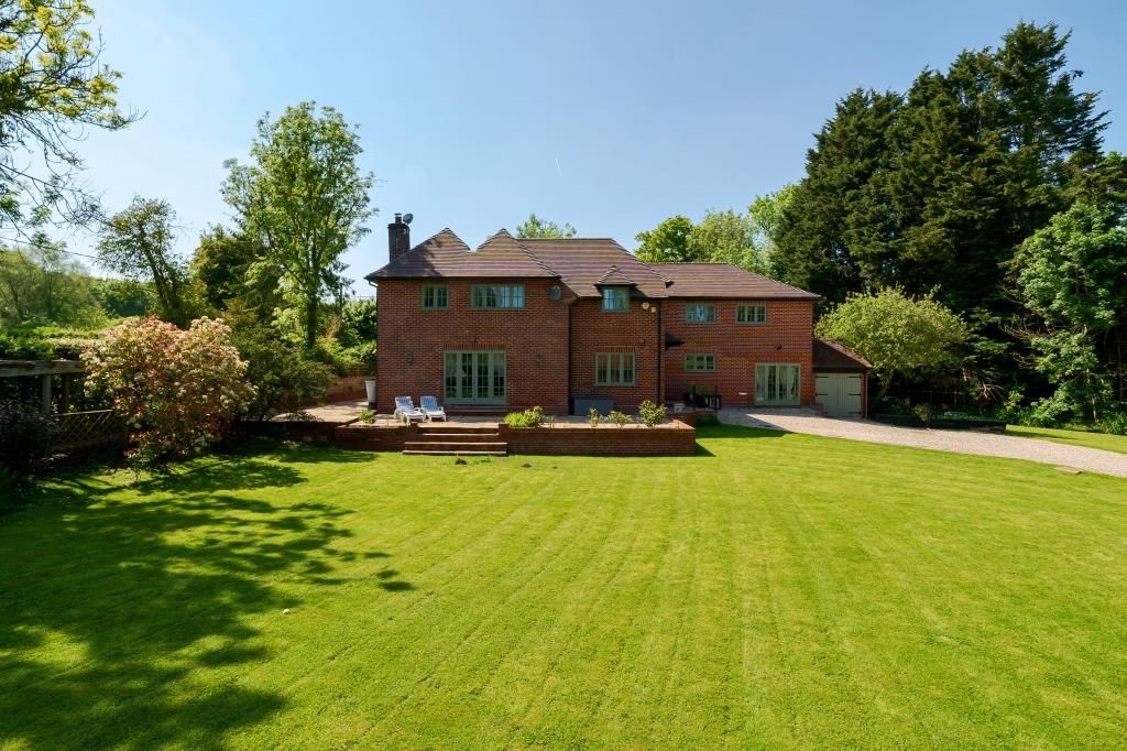 5 bed detached house for sale in Fair Oak, Thatcham RG19, £1,300,000