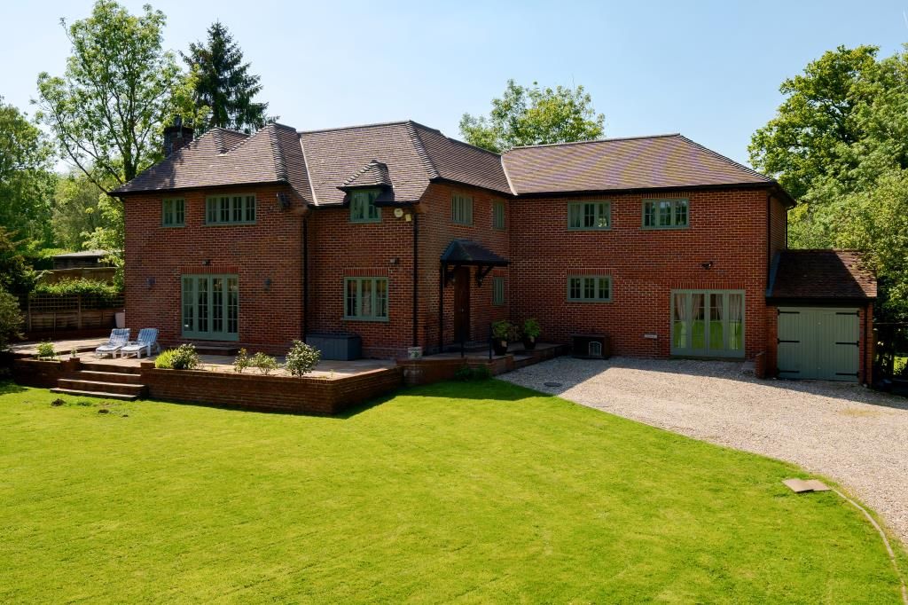 5 bed detached house for sale in Fair Oak, Thatcham RG19, £1,300,000