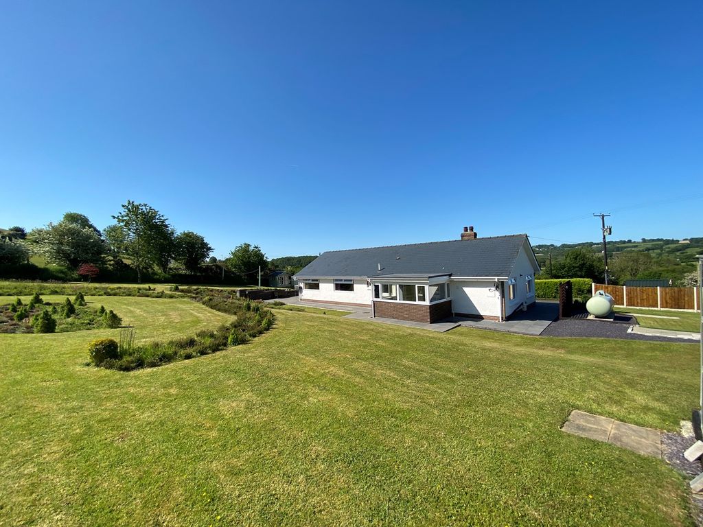 Land for sale in Llanwnnen, Lampeter SA48, £499,000