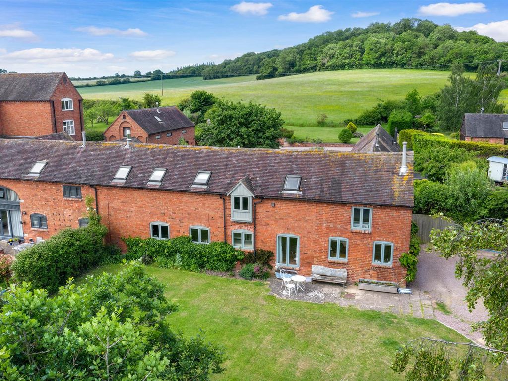 4 bed equestrian property for sale in Morton Wood Lane, Abbots Morton, Worcester WR7, £695,000