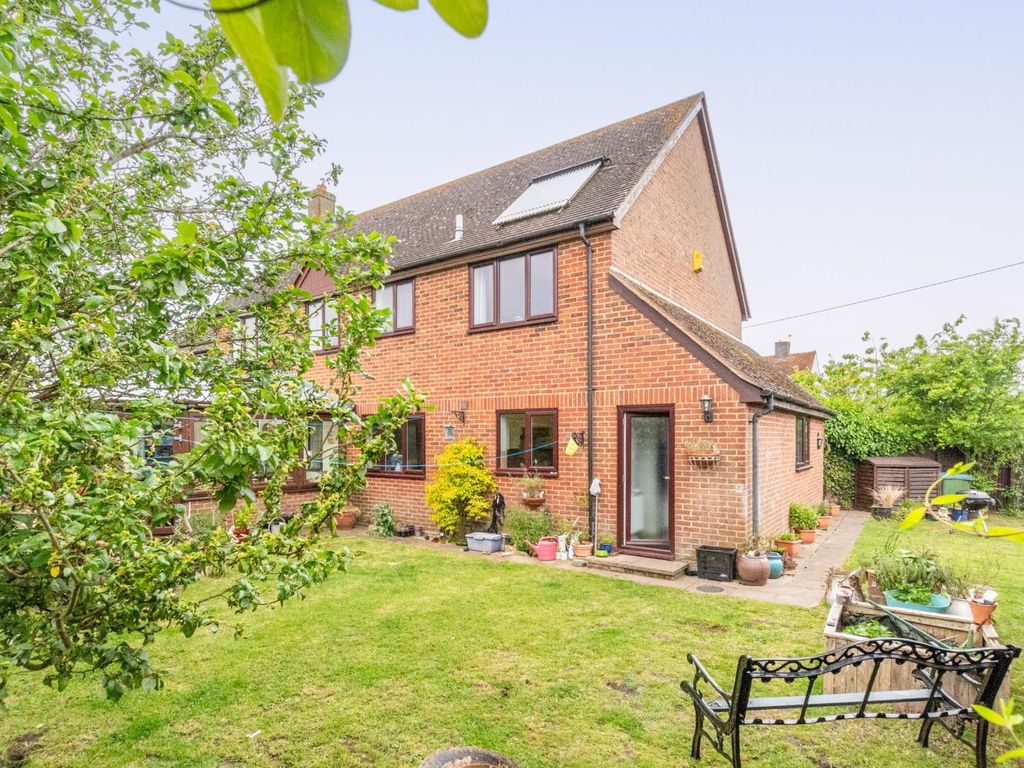 5 bed detached house for sale in Bowling Alley, Oving, Buckinghamshire HP22, £700,000