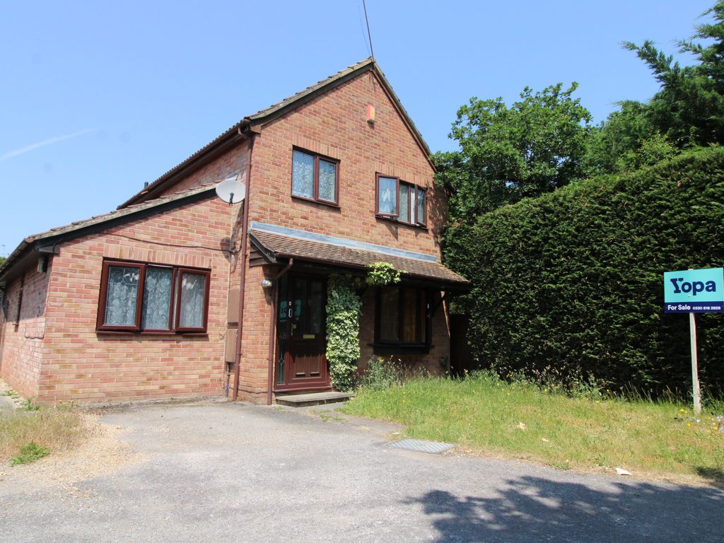 4 bed detached house for sale in Adwell Drive, Lower Earley, Reading RG6, £588,000