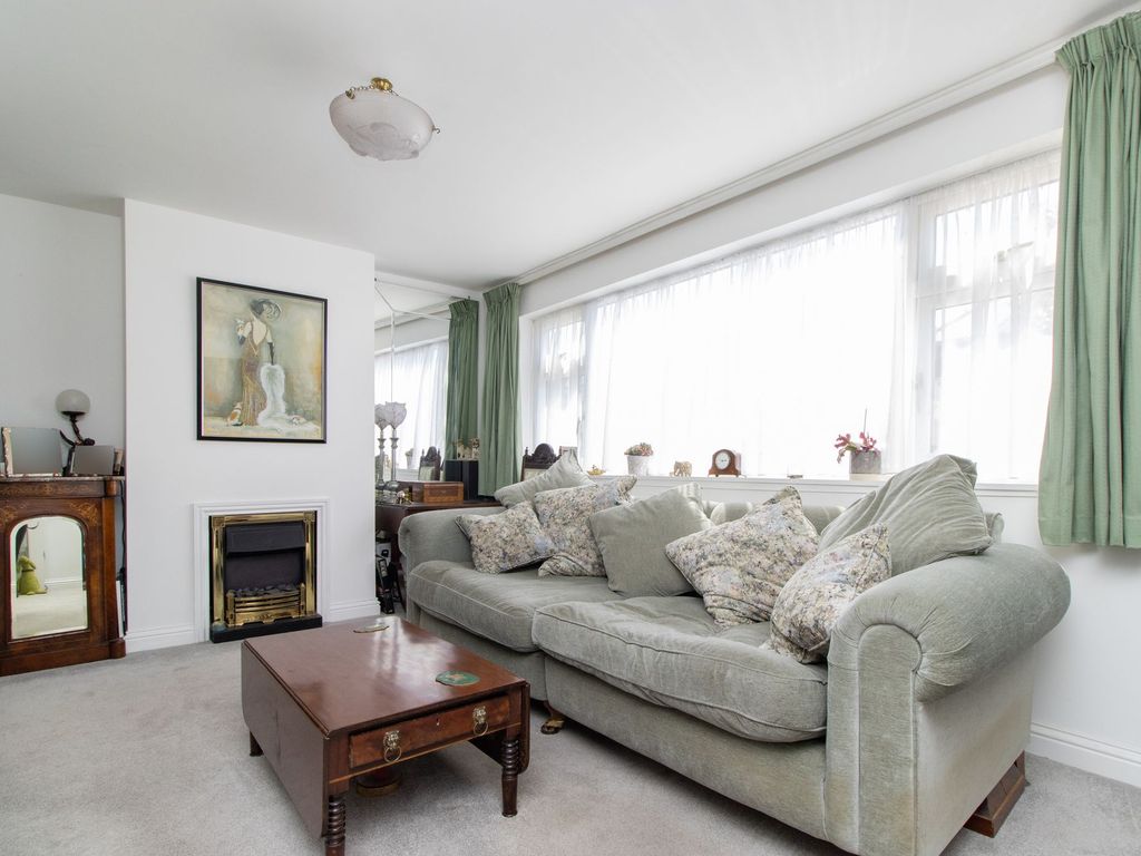 3 bed semi-detached house for sale in Nash Court Road, Margate CT9, £375,000