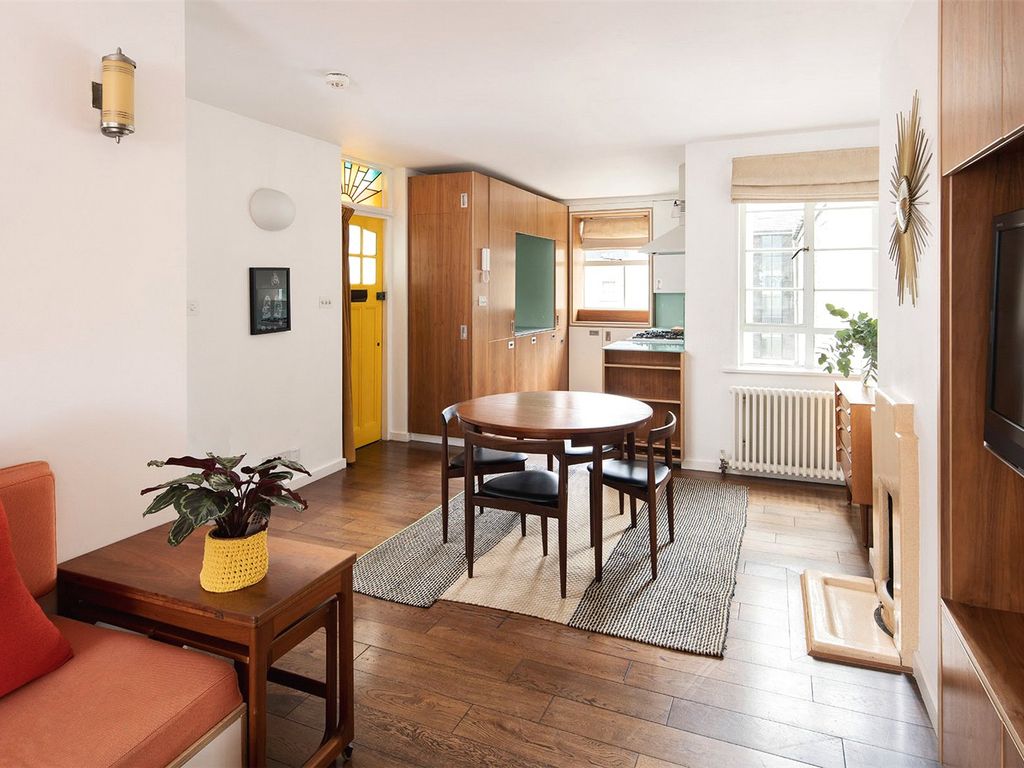 1 bed flat for sale in Heneage Street, London E1, £485,000