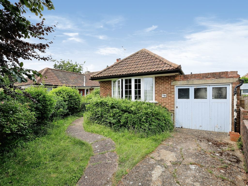 2 bed semi-detached bungalow for sale in Highdown Road, Lewes BN7, £500,000