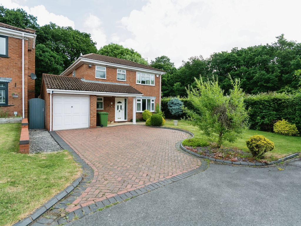 4 bed detached house for sale in Elmdon Coppice, Solihull, West Midlands B92, £525,000