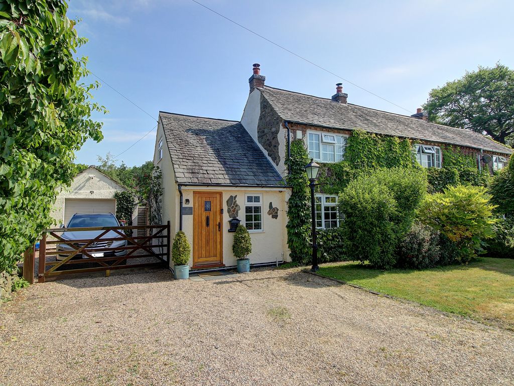 3 bed cottage for sale in Ashby Road, Markfield LE67, £500,000