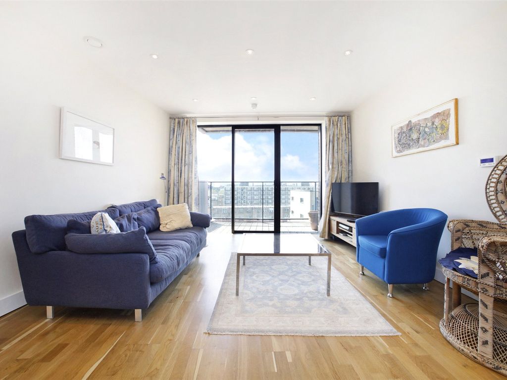 1 bed flat for sale in Arc House, 16 Maltby Street, London SE1, £475,000