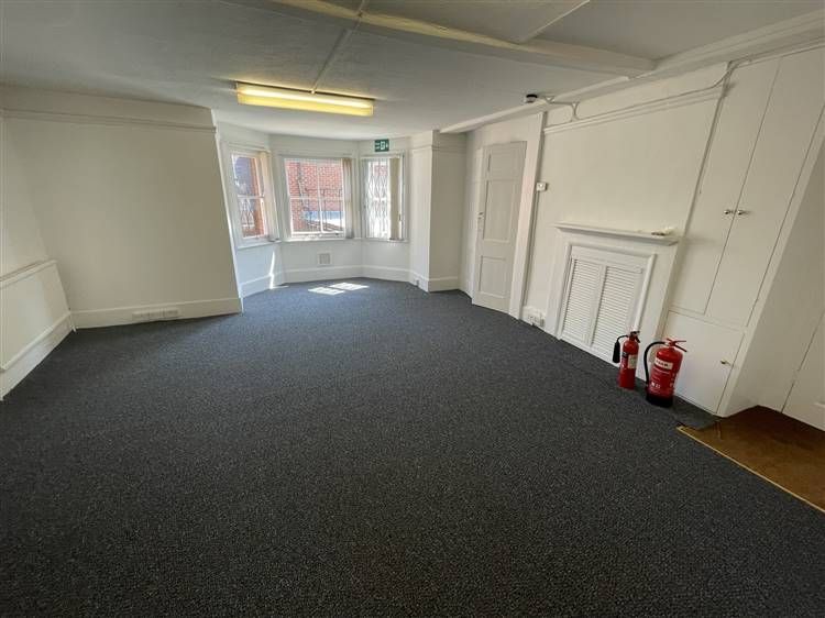 Office to let in Suite A, 43 High Street, Marlow SL7, £5,500 pa