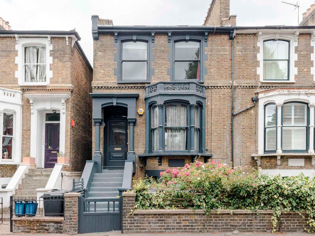 4 bed terraced house for sale in Albion Road, London N16, £1,950,000