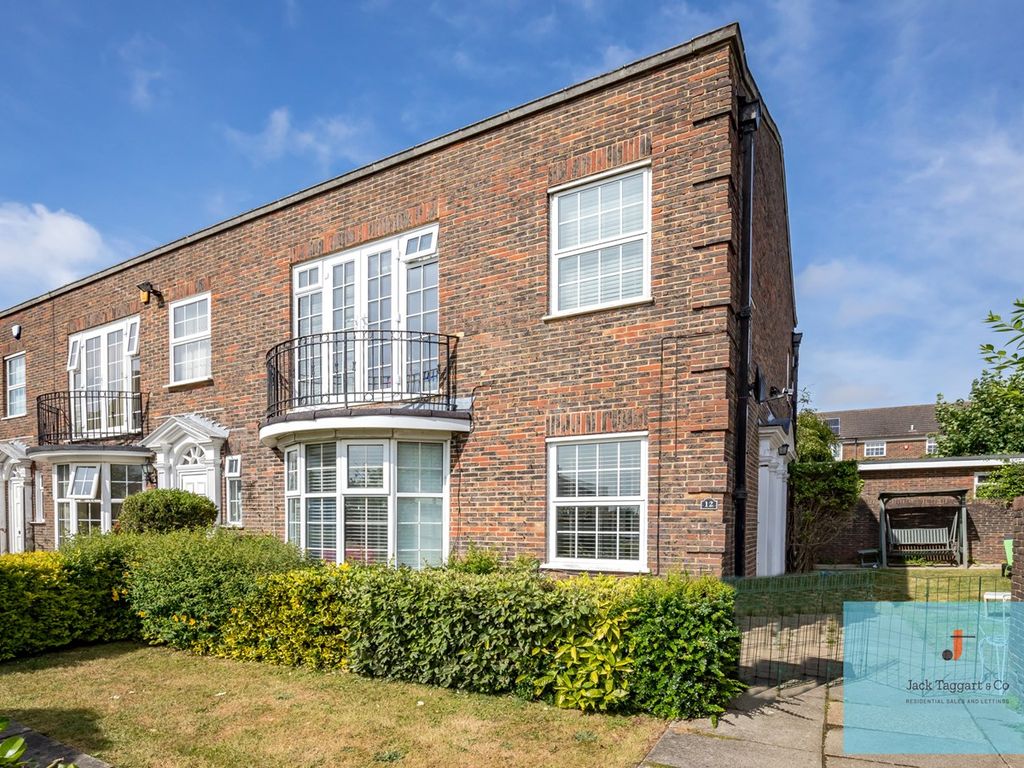 2 bed end terrace house for sale in Merlin Close, Hove BN3, £750,000
