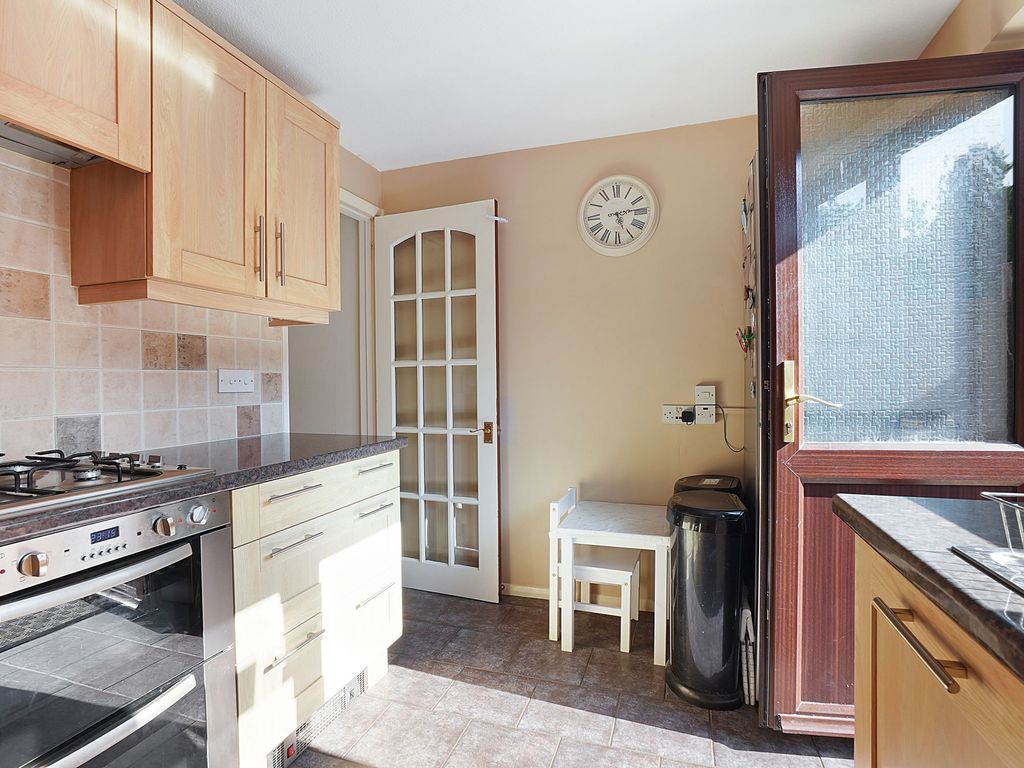 2 bed terraced house for sale in Sheraton Court, Chatham ME5, £290,000