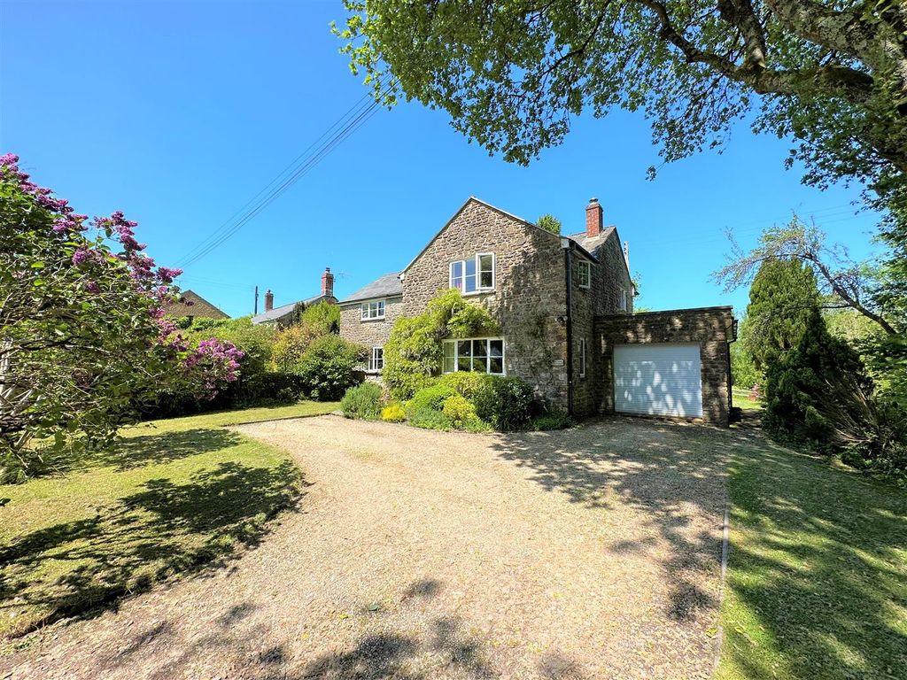 3 bed detached house for sale in Corscombe, Dorchester DT2, £585,000