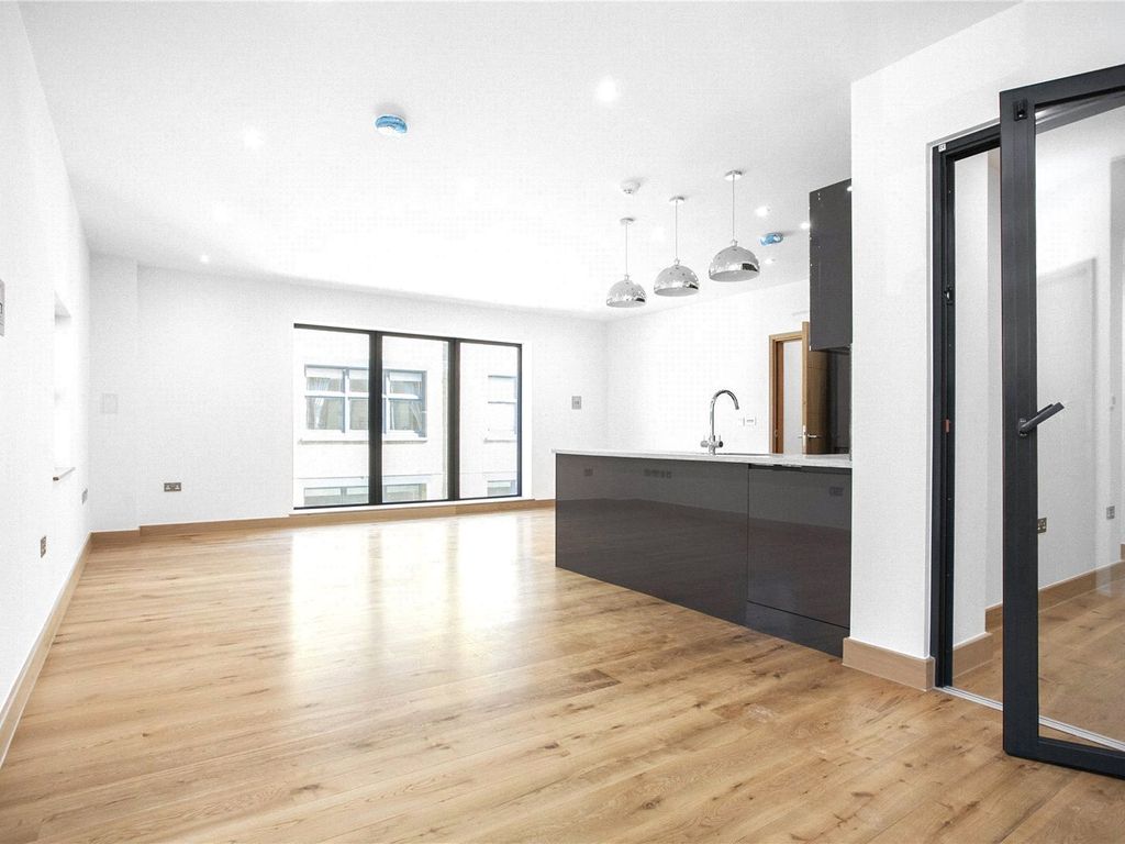 2 bed flat for sale in Silesia Buildings, London E8, £625,000