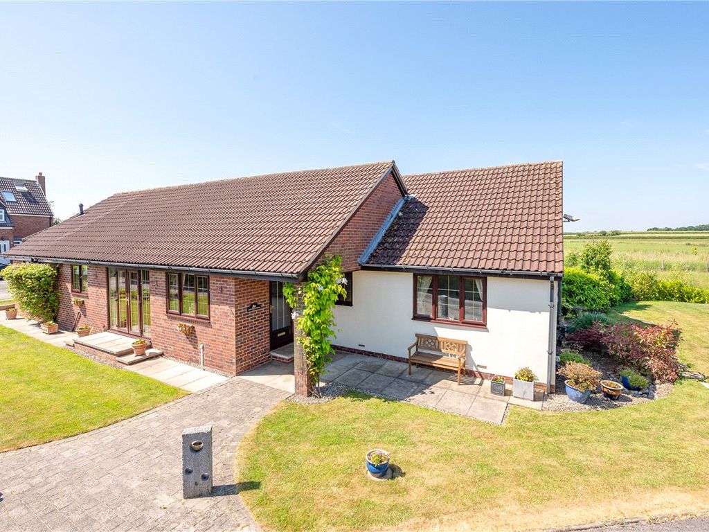 4 bed bungalow for sale in Briars Court, Appleton Roebuck, York YO23, £695,000