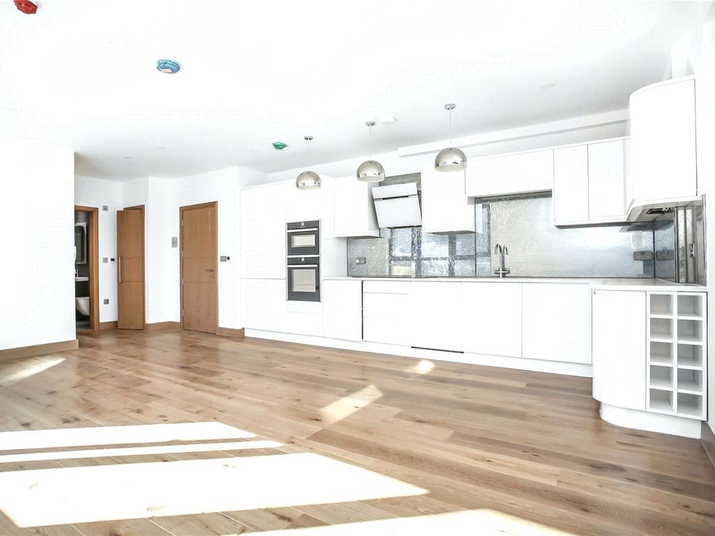 1 bed flat for sale in Silesia Buildings, London E8, £400,000