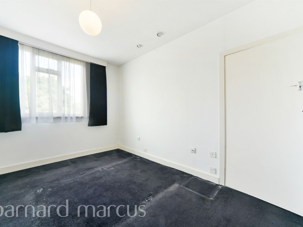 3 bed end terrace house for sale in Shalstone Road, London SW14, £800,000