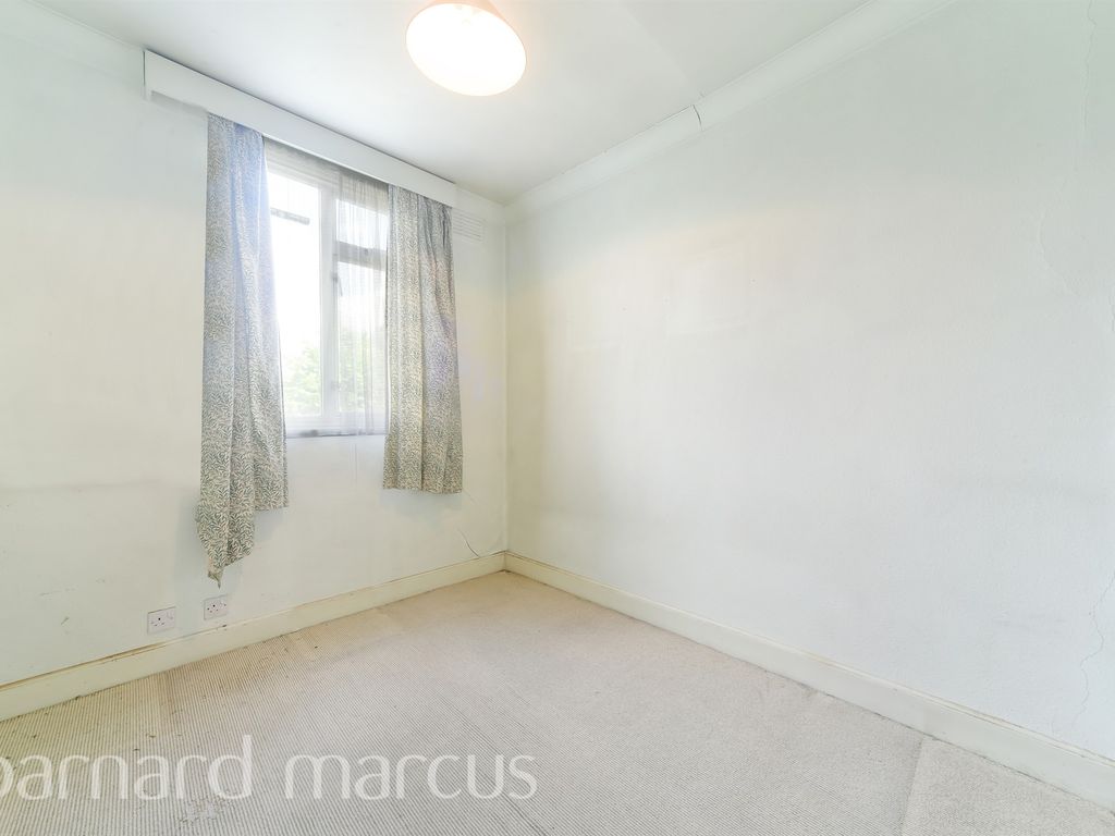 3 bed end terrace house for sale in Shalstone Road, London SW14, £800,000