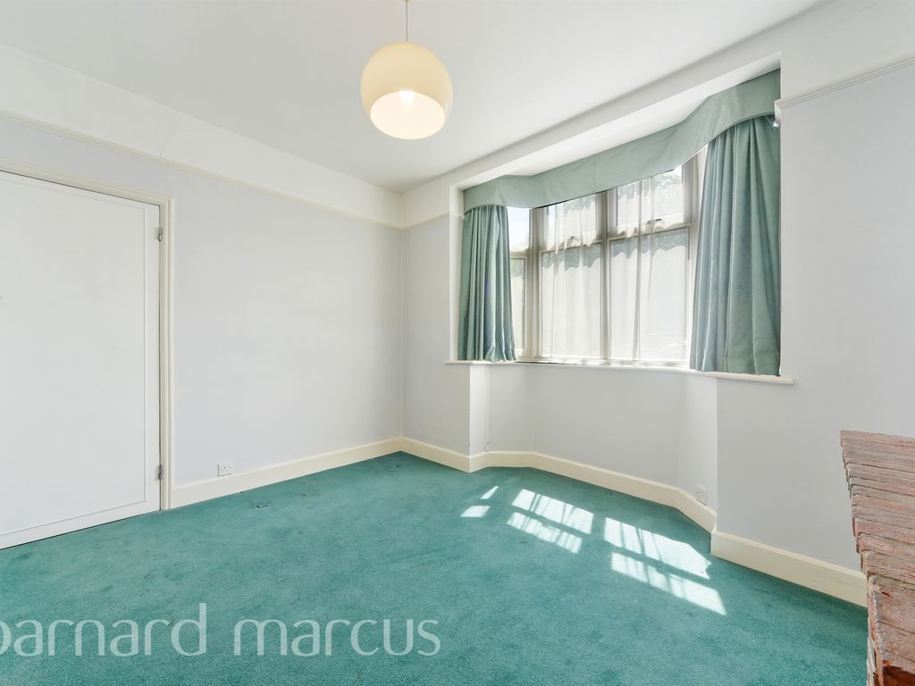 3 bed end terrace house for sale in Shalstone Road, London SW14, £800,000