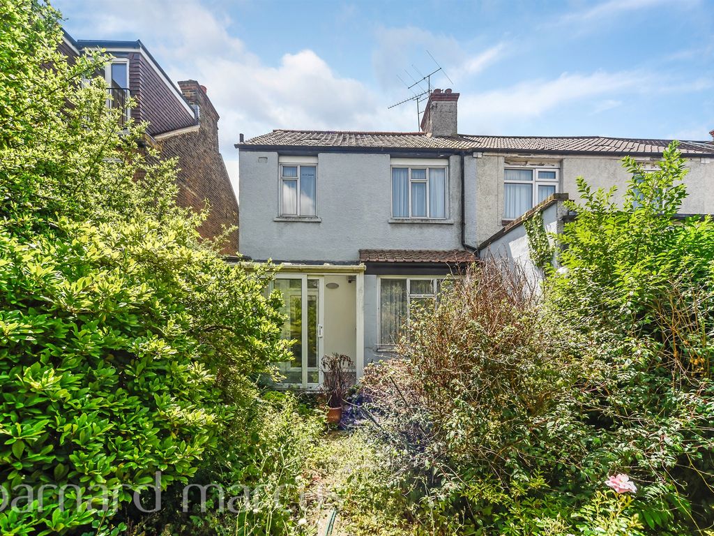 3 bed end terrace house for sale in Shalstone Road, London SW14, £800,000