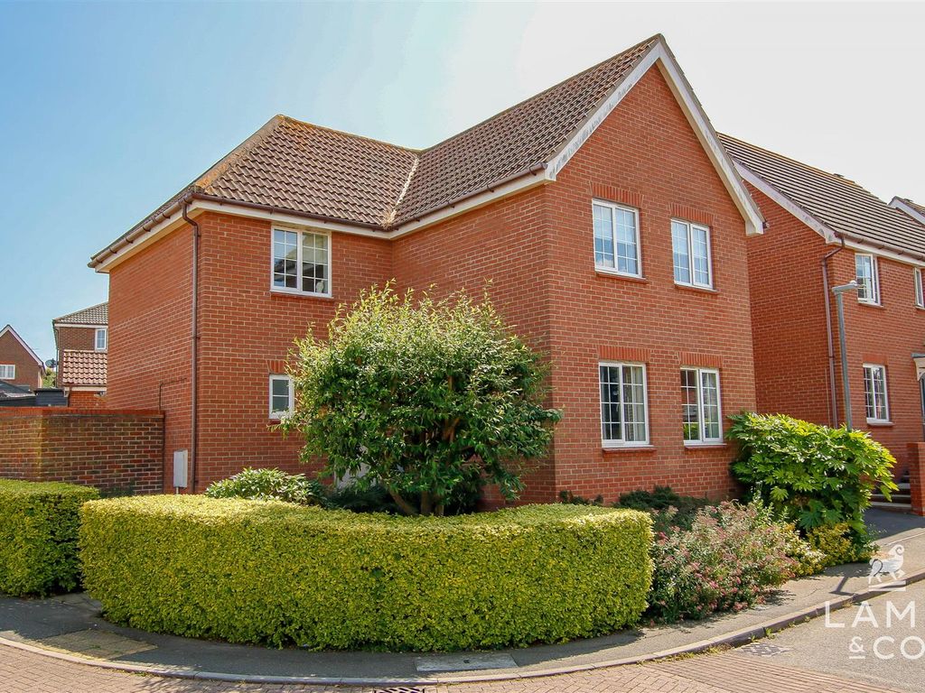 4 bed detached house for sale in Stour Close, Harwich CO12, £367,500