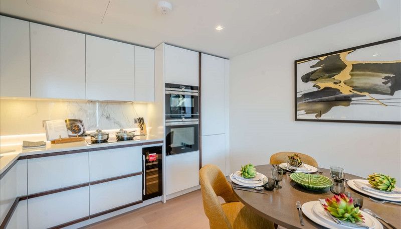 2 bed flat to rent in Garrett Mansions, Paddington, London W2, £6,773 pcm