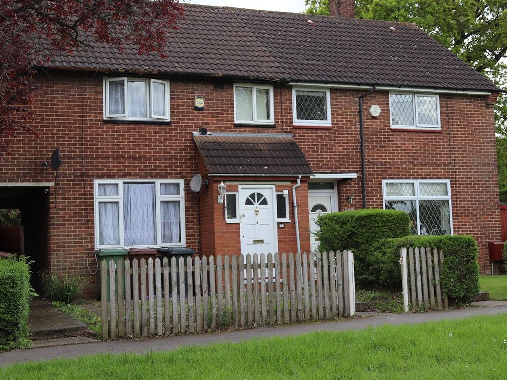 3 bed terraced house for sale in Willow Green, Borehamwood, Borehamwood WD6, £465,000