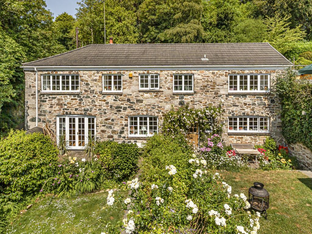 3 bed cottage for sale in Mawgan, Helston, Cornwall TR12, £575,000
