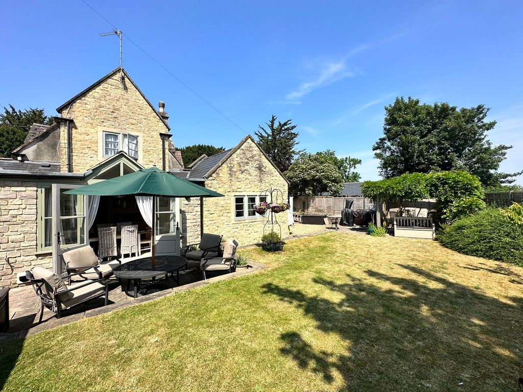 3 bed cottage for sale in Church Cottages, Winsley BA15, £625,000