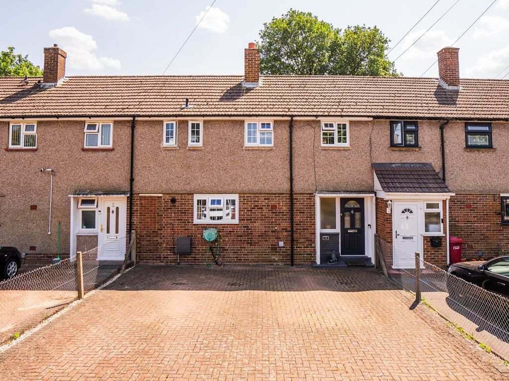3 bed terraced house for sale in Knolton Way, Slough SL2, £475,000