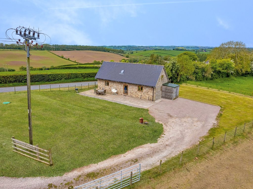 2 bed barn conversion for sale in Acton Beauchamp, Worcester WR6, £350,000