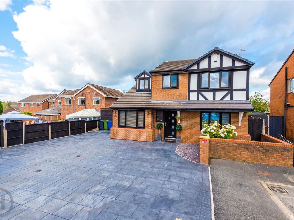 5 bed detached house for sale in Footman Close, Astley, Manchester M29, £485,000