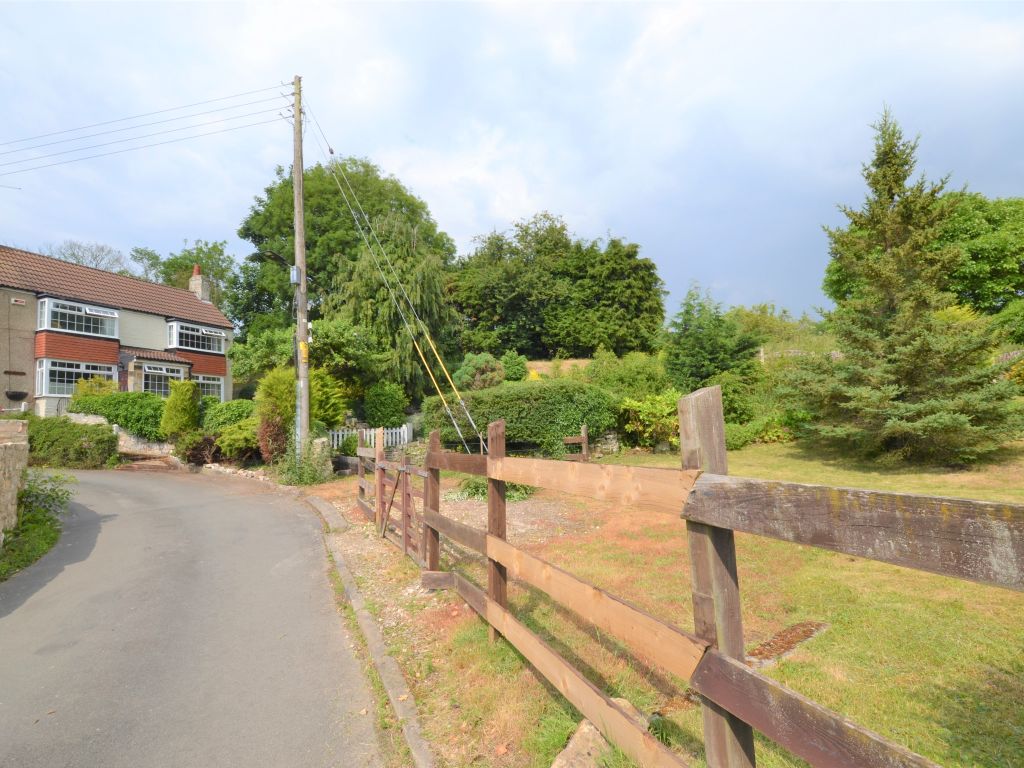 3 bed detached house for sale in Holme Hall Lane, Stainton, Rotherham S66, £450,000