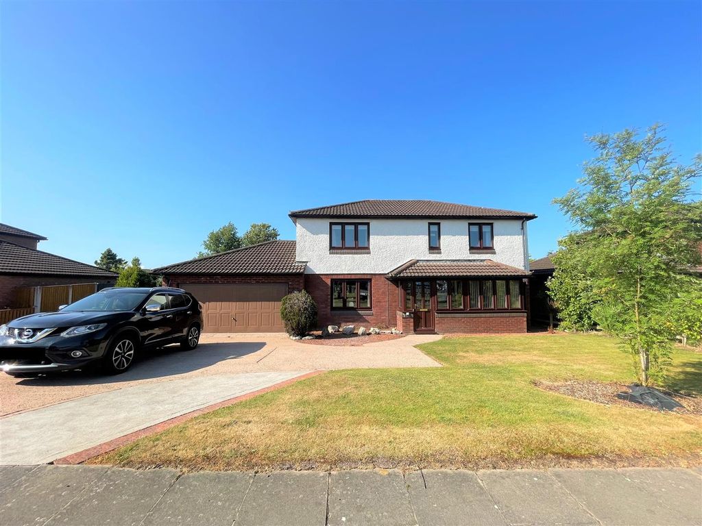 4 bed detached house for sale in Newfield Drive, Carlisle CA3, £350,000