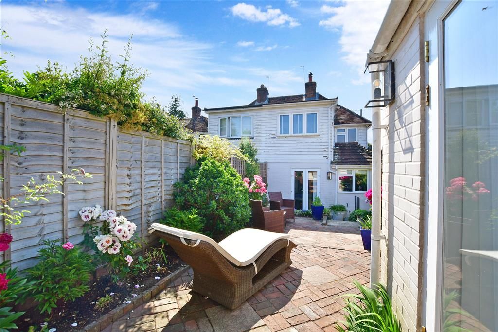 2 bed end terrace house for sale in South Street, East Hoathly, East Sussex BN8, £390,000