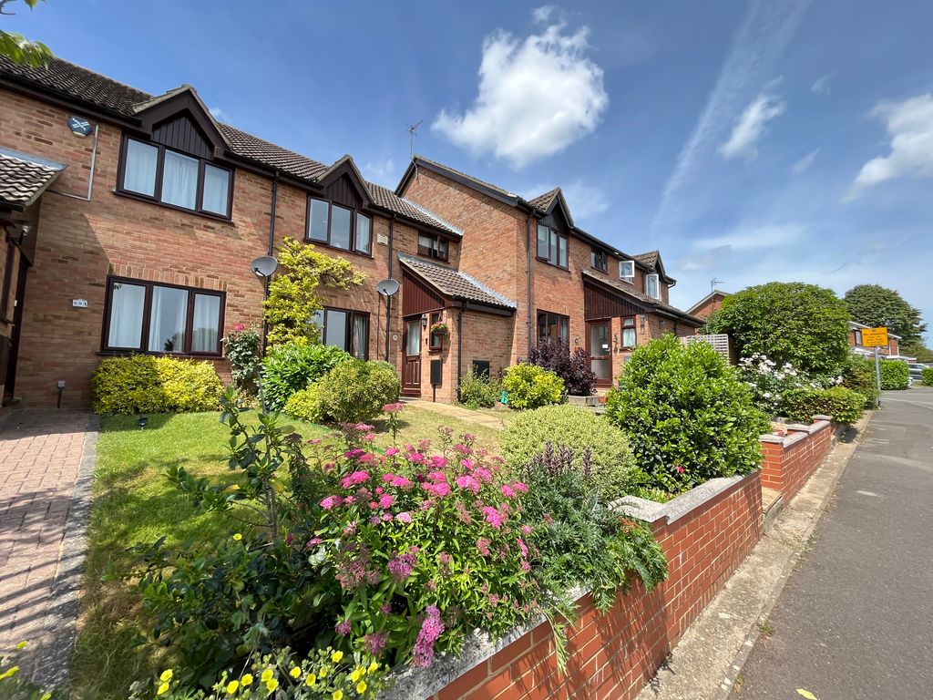 3 bed terraced house for sale in Spinney Hill Road, Olney MK46, £400,000