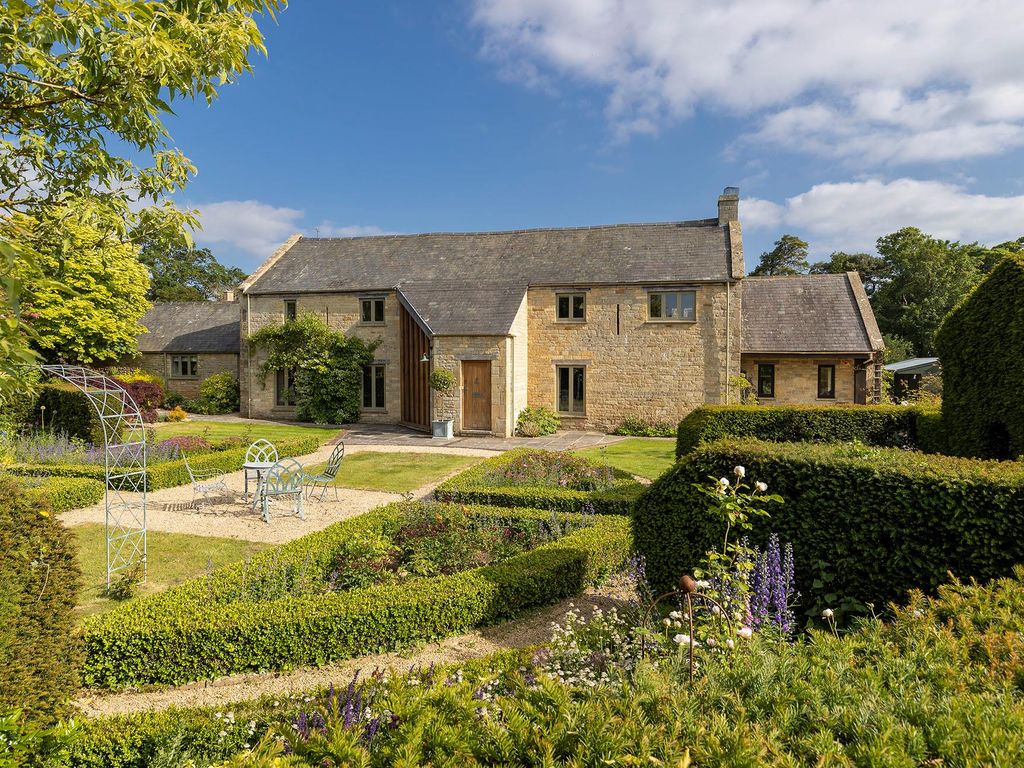 5 bed detached house for sale in Taynton, Burford, Oxfordshire OX18, £2,500,000