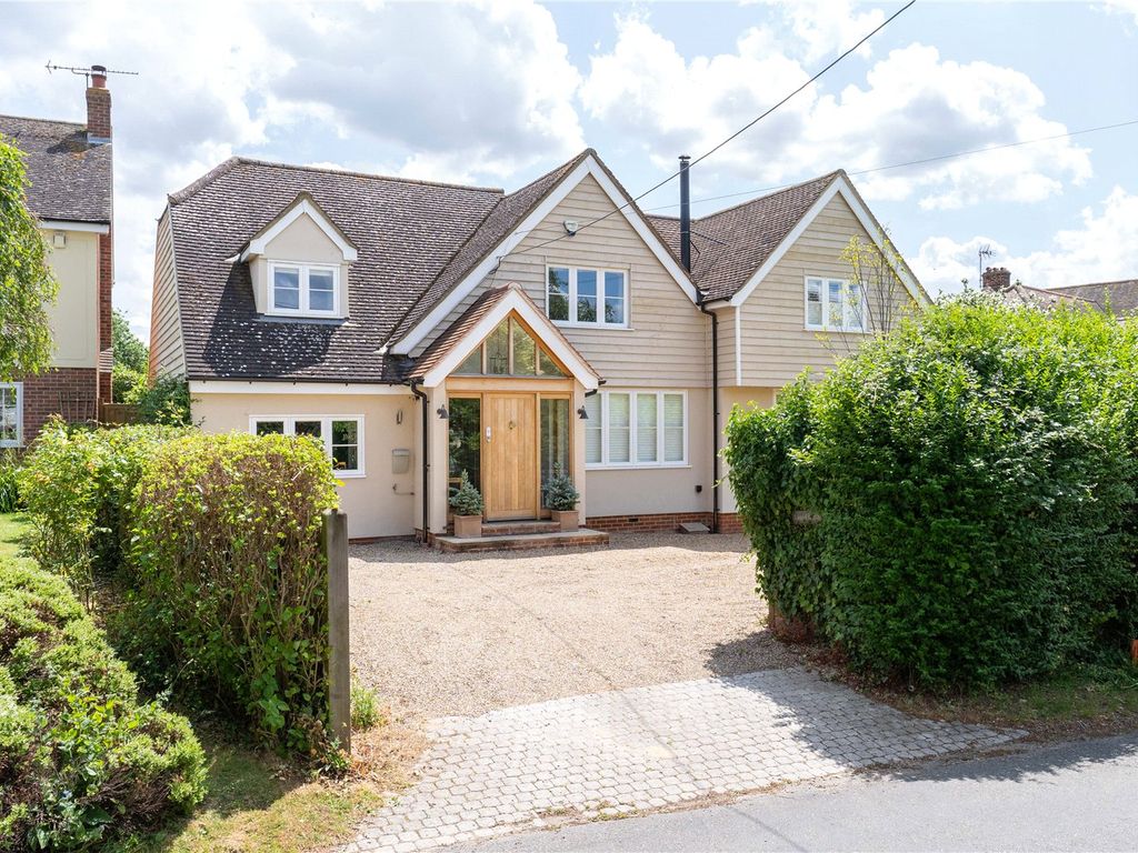 5 bed detached house for sale in Mill Road, Felsted, Dunmow, Essex CM6, £950,000