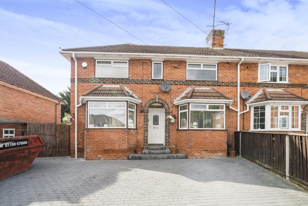 4 bed semi-detached house for sale in Reading RG2,, £425,000